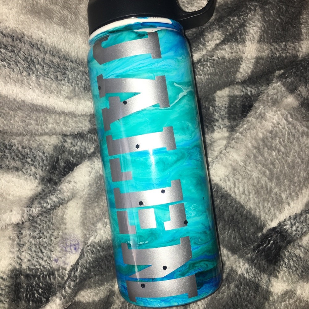 Personalized hydro sport water bottles